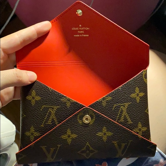 Brand new Louis Vuitton wallet pochette - Picture 2 of 6